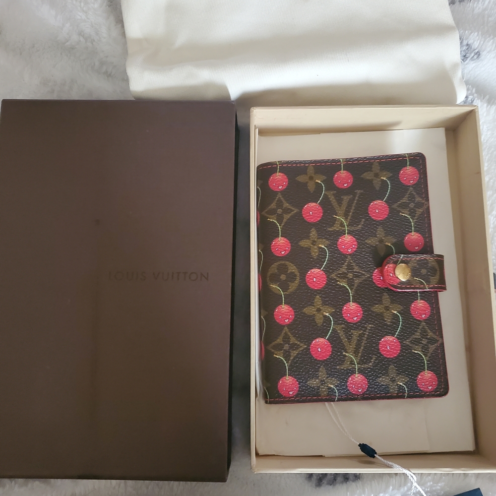 Authentic Louis Vuitton Monogram Cherry Agenda PM - Picture 17 of 17